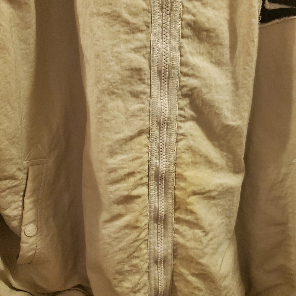 Nike Jacket - Picture 12 of 13